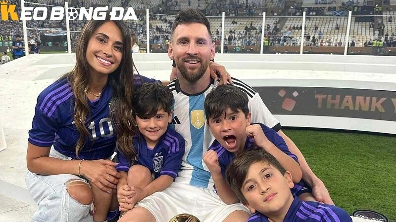 Messi còn là hình mẫu của một người chồng, người cha mẫu mực Messi còn là hình mẫu của một người chồng, người cha mẫu mực
